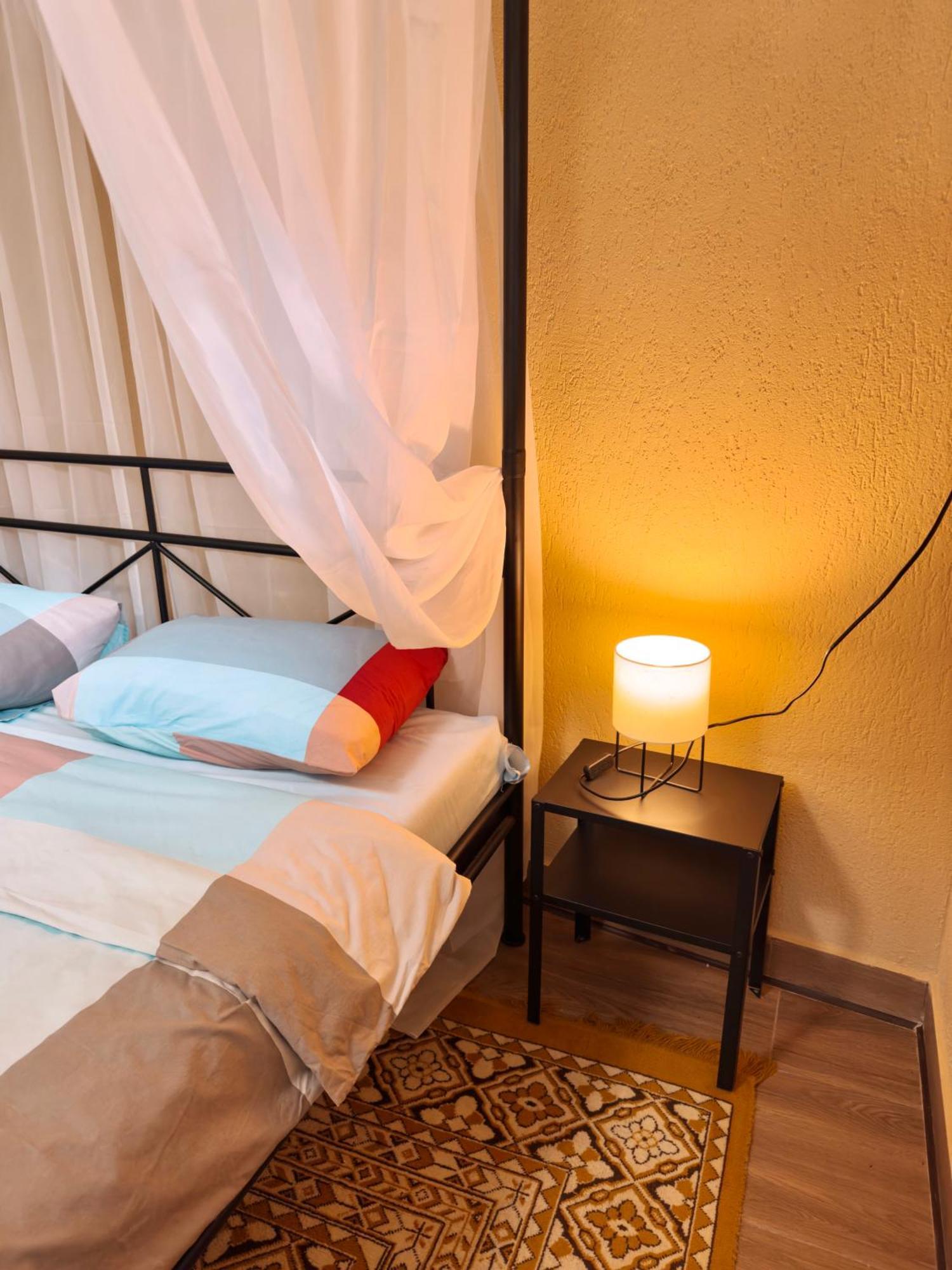 Yard Studio Rasnov Apartment Luaran gambar