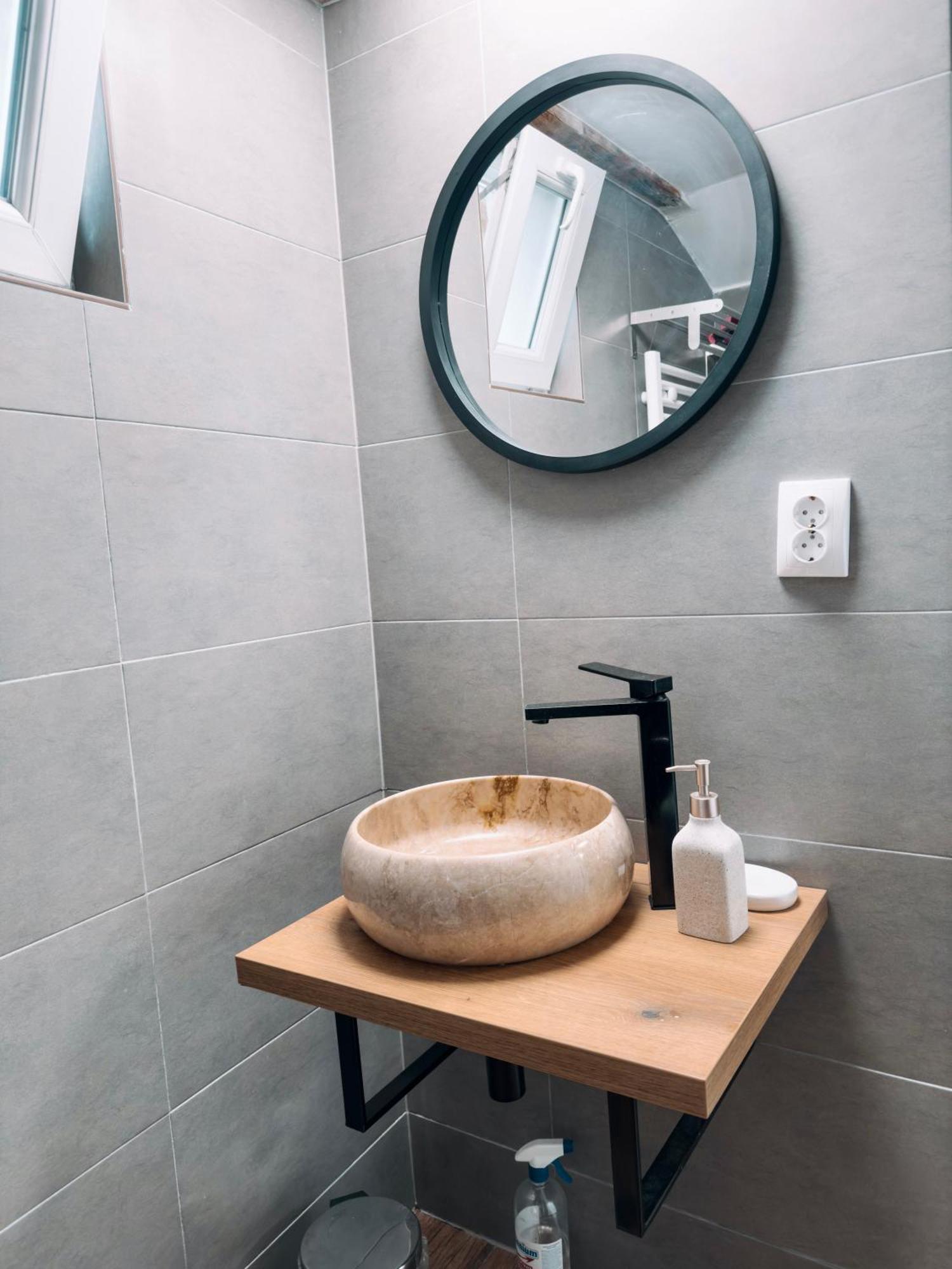 Yard Studio Rasnov Apartment Luaran gambar